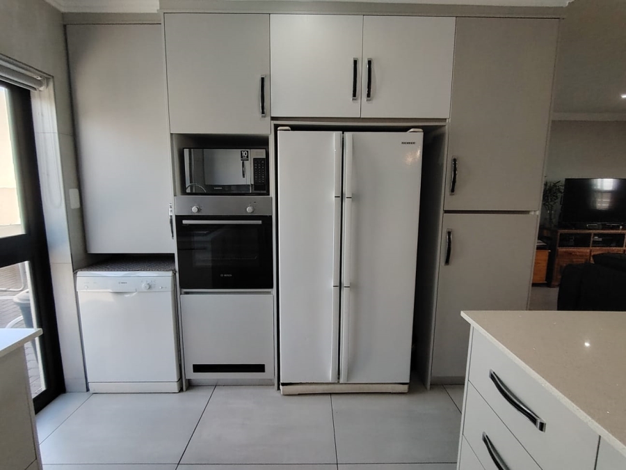 3 Bedroom Property for Sale in Hartenbos Central Western Cape